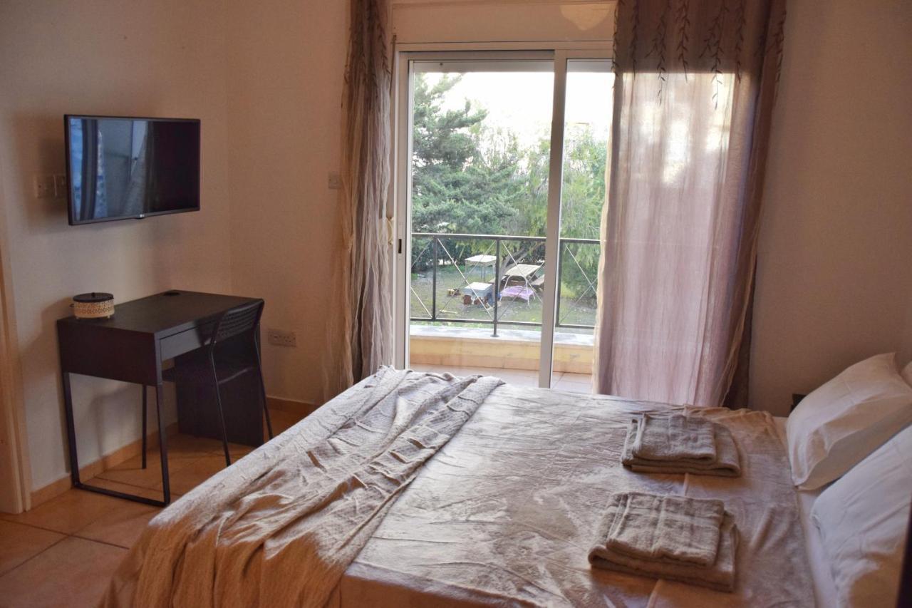 Raise Cosy Studio With Pool In Limassol Zewnętrze zdjęcie